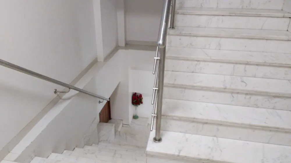 Hotel Address Inn
