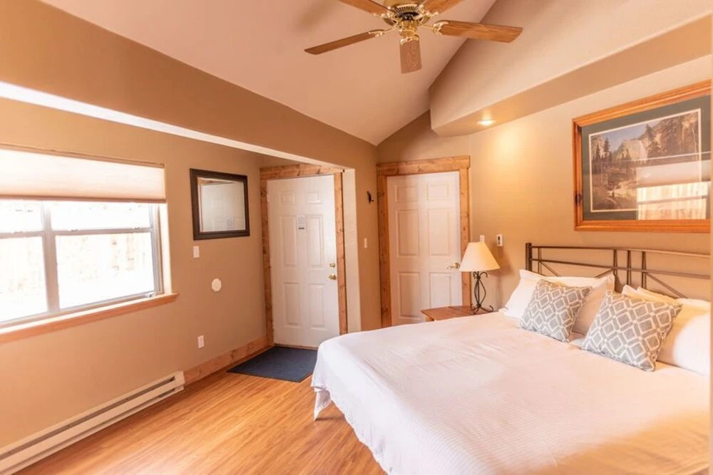 Mt. Massive Chalet at Creekside Chalets - 1 Br Cabin