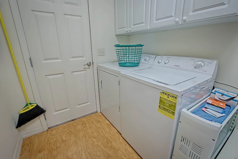Five Forks Trail Home 3 Bedroom by The VIR Group