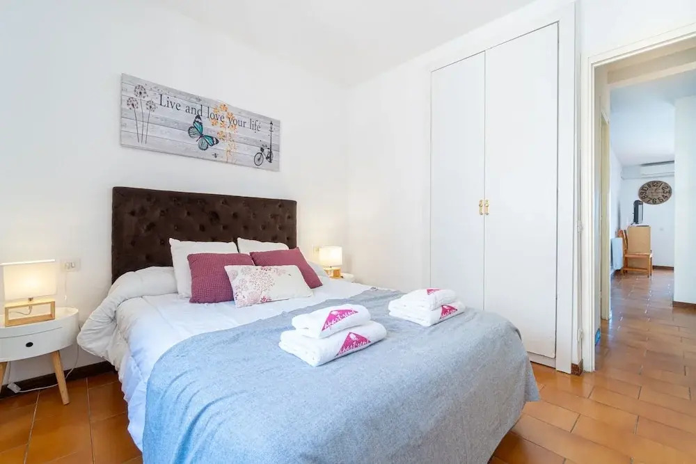 Empuriabrava Apartment With Pool, Parking