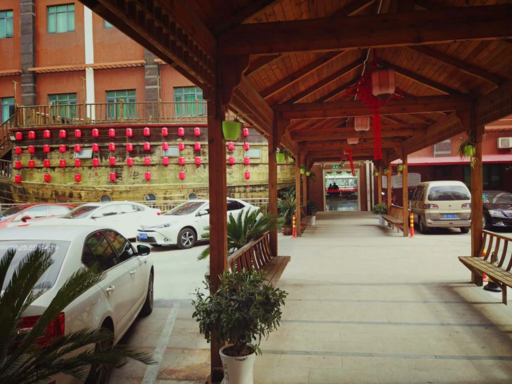 Shanghai Hongjin International Hotel
