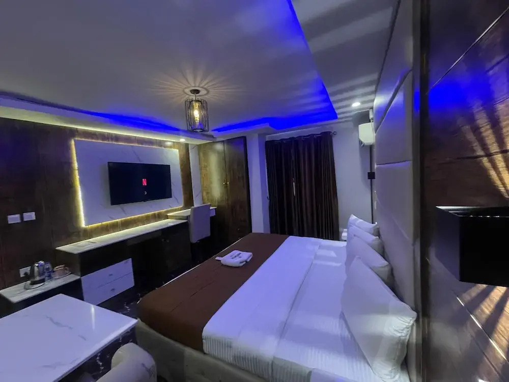 Presken Hotel Reliance