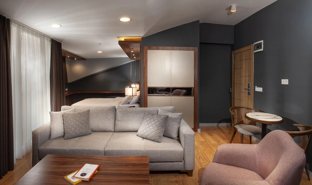 Отель Vitabella Suites