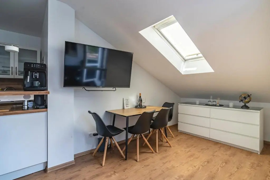 Stylish 2 Room Maisonette Hannover