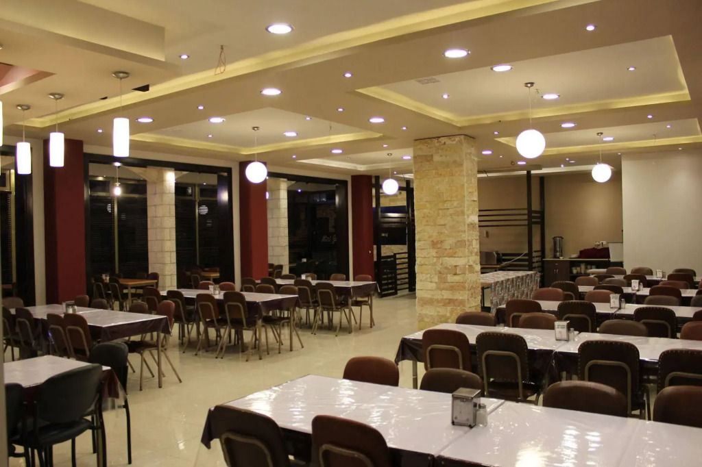 Alexander Hotel