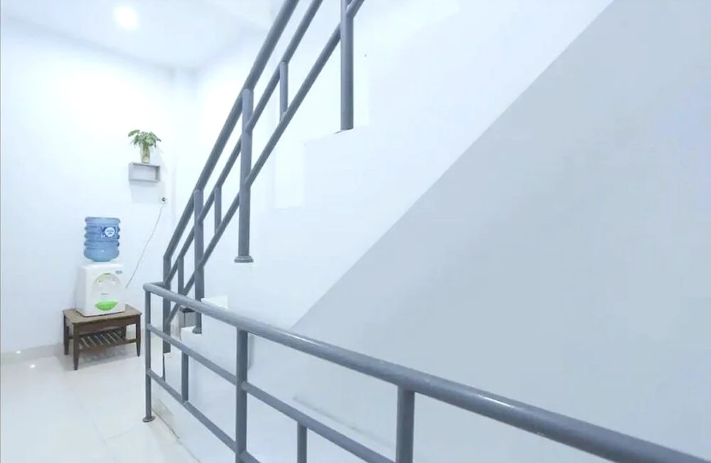 OYO Life 92883 Kost Ratana Cengkareng Syariah