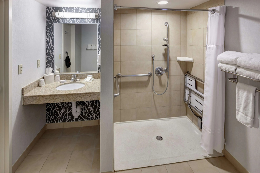 Hilton Garden Inn Naperville/Warrenville