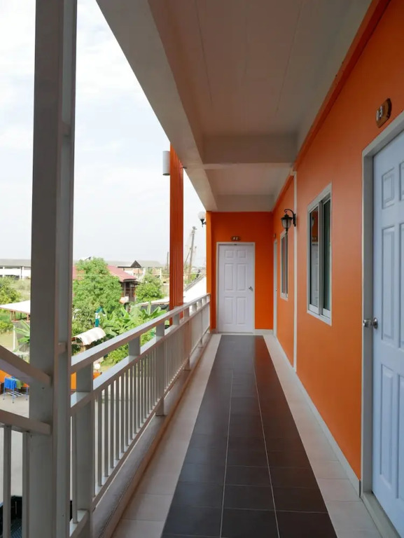 Suntorn Place