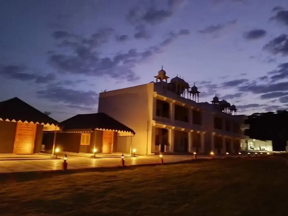 Roop Garh Palace, Jaipur