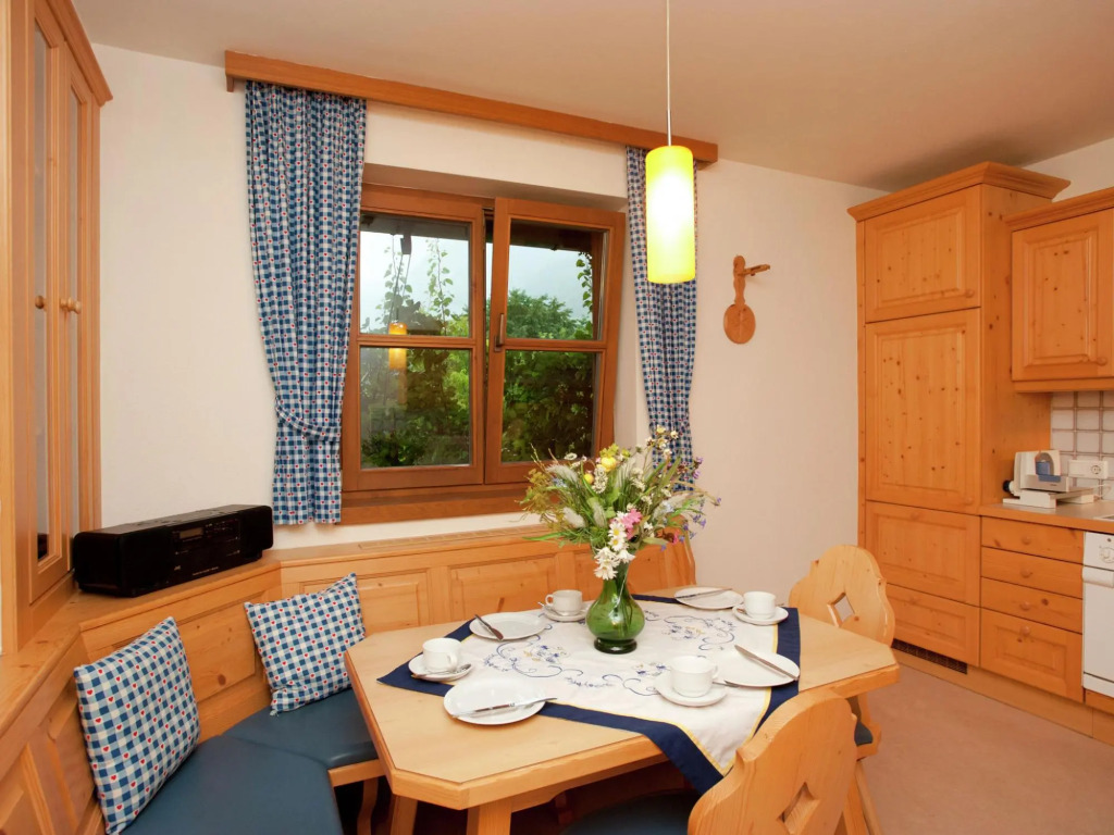 Sunlit Apartment near Ski Area in Mittersill
