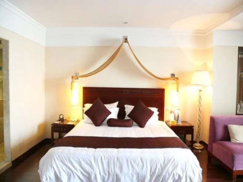 Oak Bay Garden Hotel