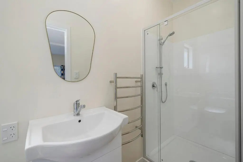 Searenity - Waikanae Beach Holiday Home