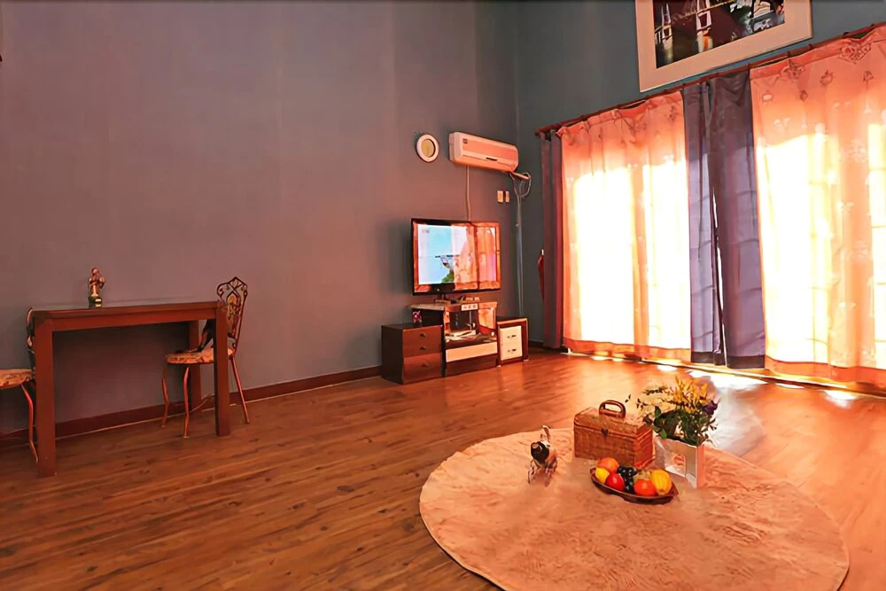 Silver Glowing Sea Pension