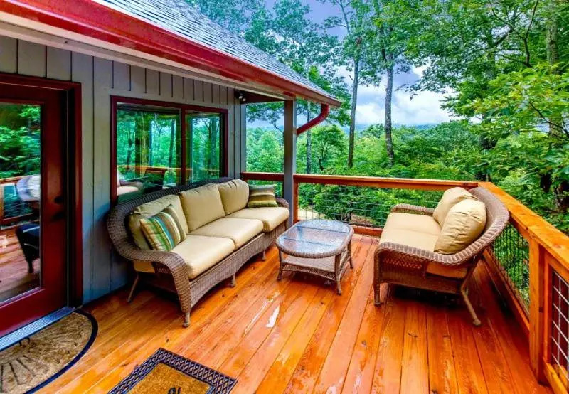 Sweet Refrain · Sweet Refrain in Pisgah Forest with VIEW