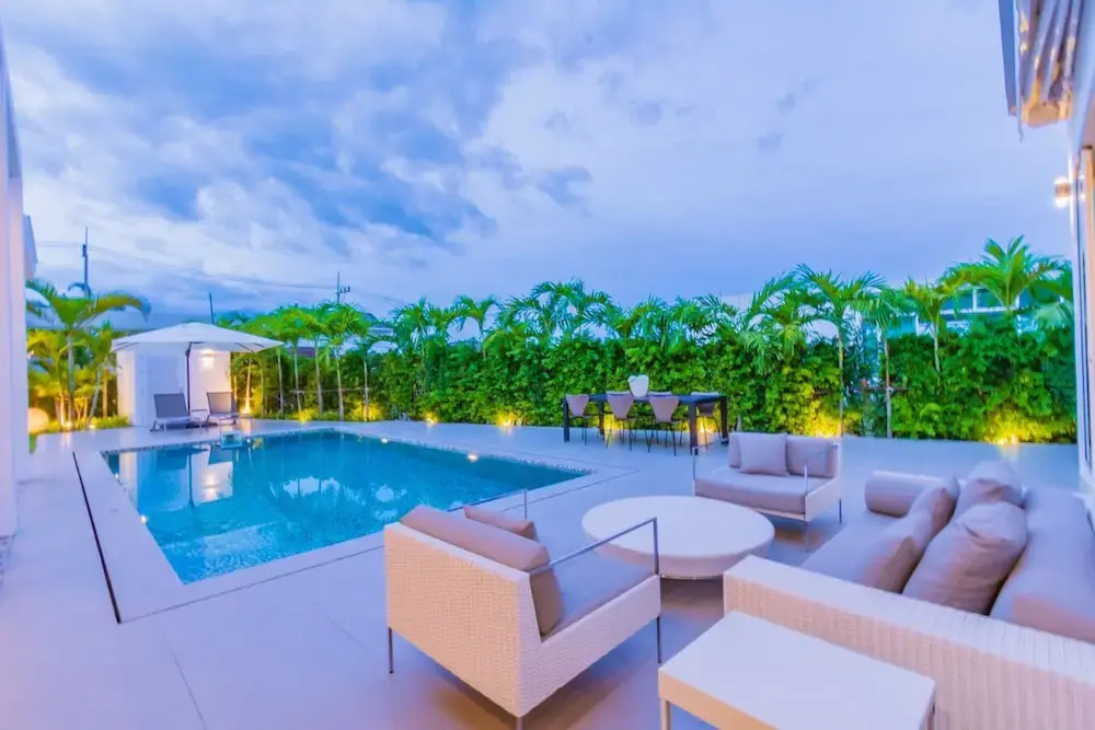 Modern 2 Bedroom Pool Villa PMK-B1