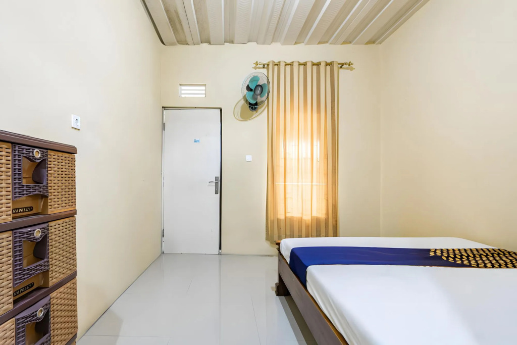 Hotel O Kencana Homestay Syariah Near Masjid AL-BAROKAH Kanyuran