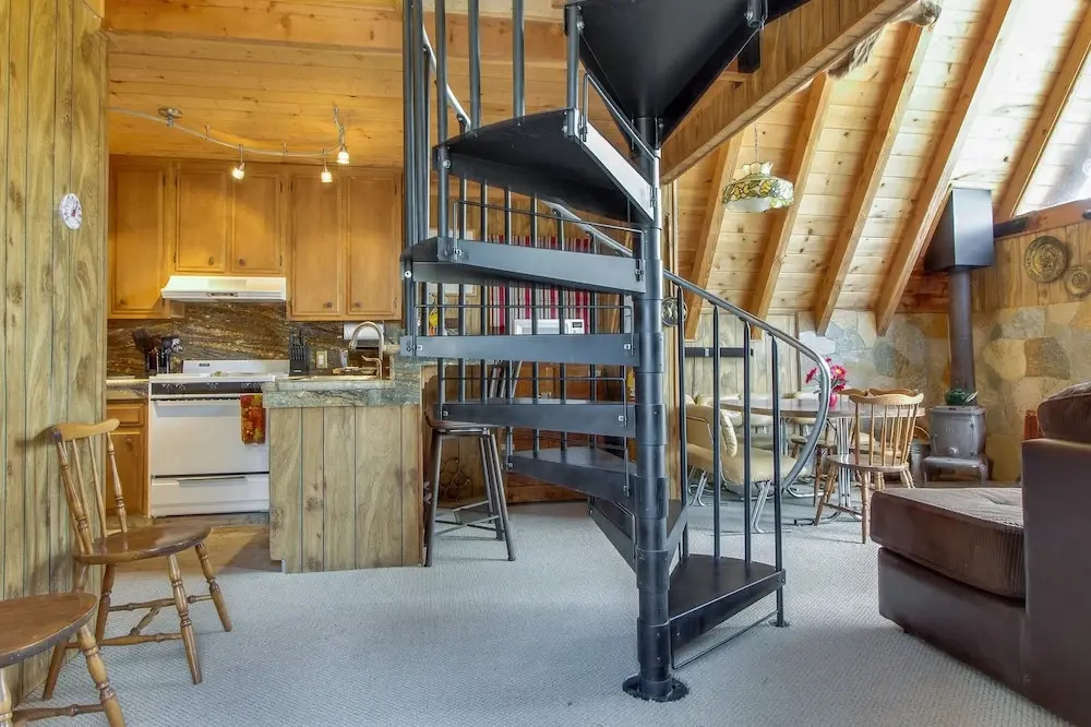 Castle Rock Cabin #2