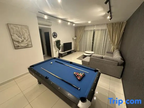 Teega Modern 4BR 12pax pooltable