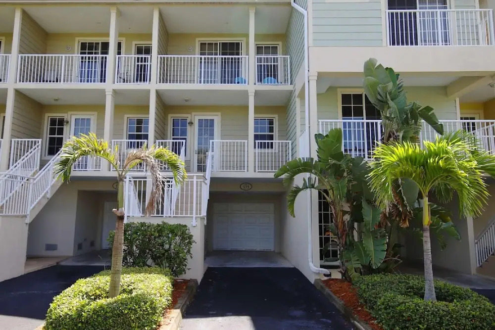 573 Little Harbor