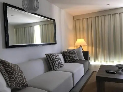 Large Luxury apartment on Palm Beach