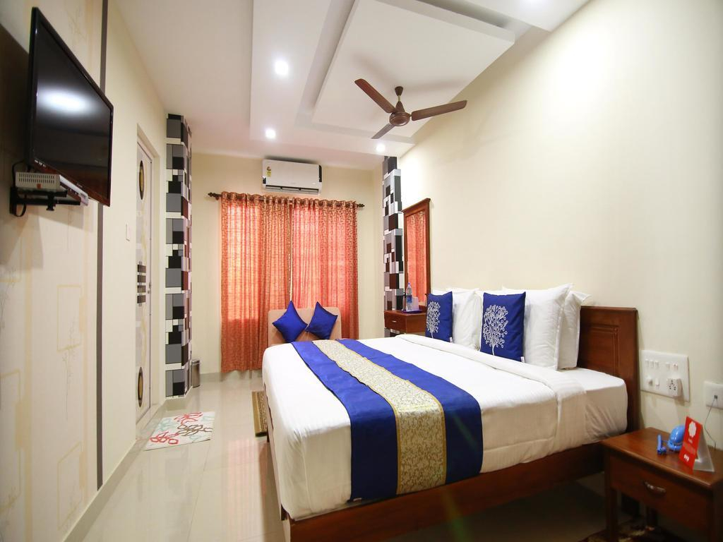 OYO Flagship 5202 Hotel Pearl Malabar