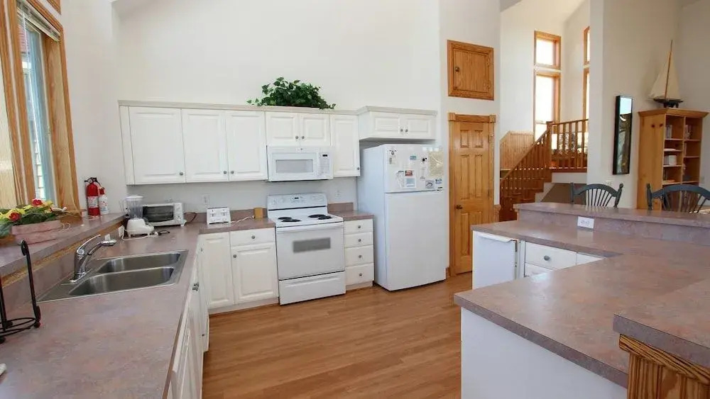 Four Seasons - 6 Br Home