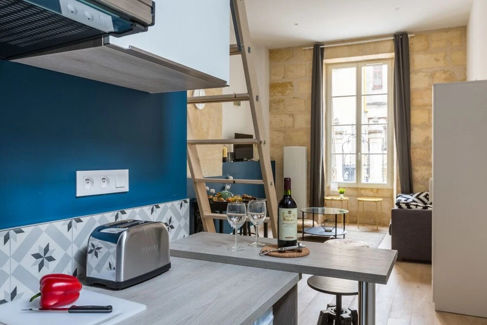 Cosy Studio With Mezzanine - City Center