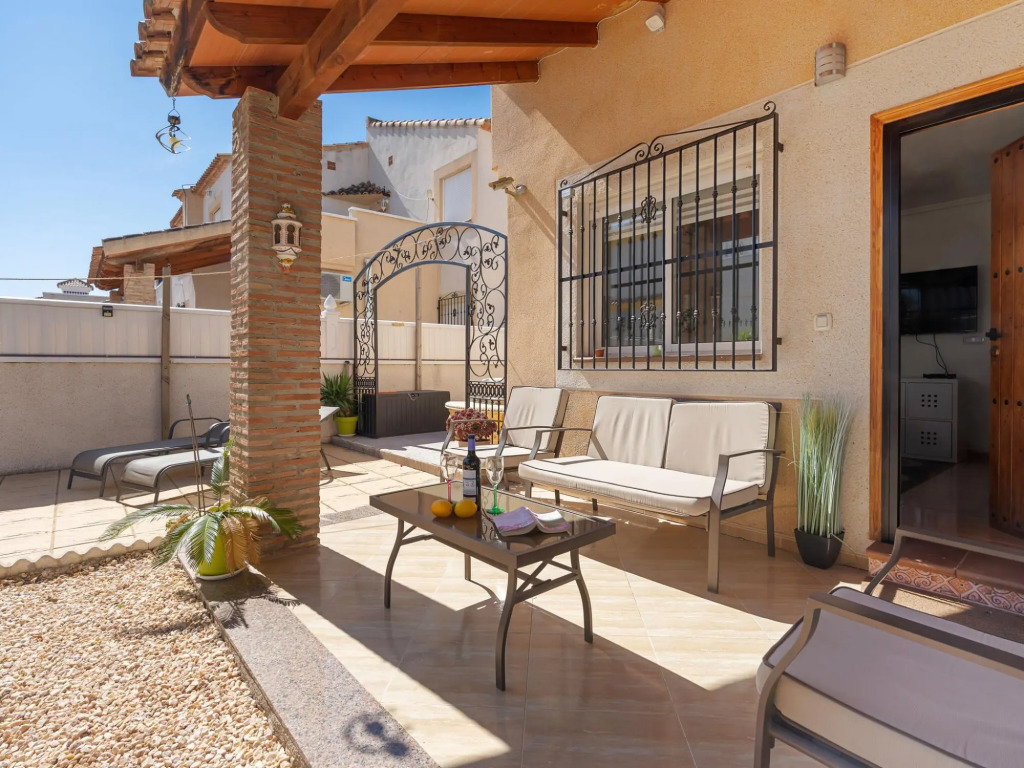 Modern Garden Home, Algorfa