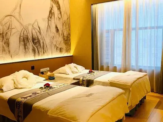 Gemei Hotel (Shache Railway Station Government Affairs Center)