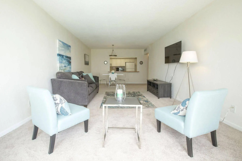 Ocean Reserve Luxury Condos Across from Sunny Isles Beach