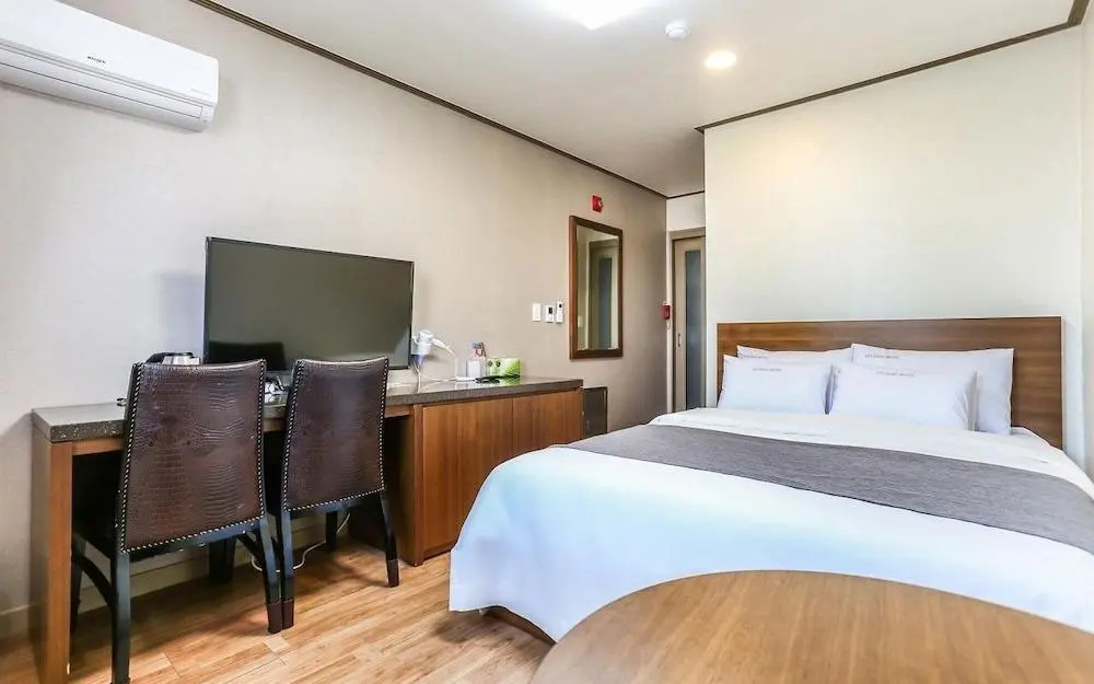 Hyundae Motel