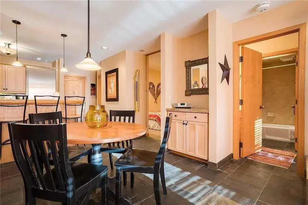 1107 Trappeur's Lodge, Trappeur's Crossing Apartment 1