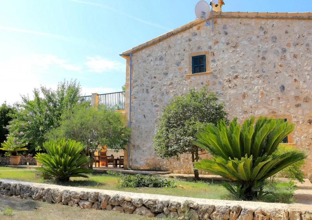 Villa Son Rossinyol, Sineu 128