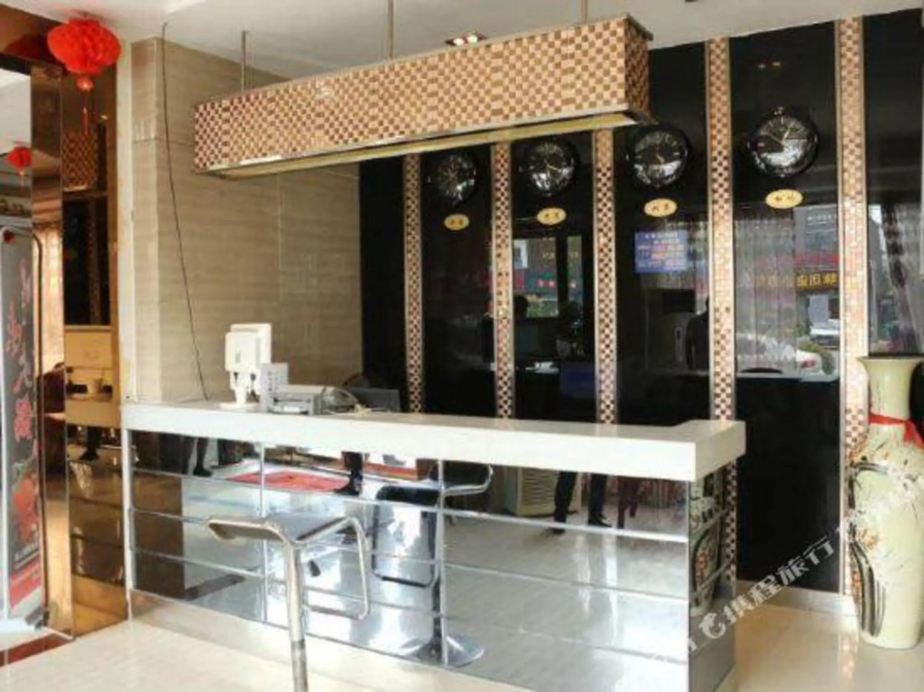 Longfeng Hostel