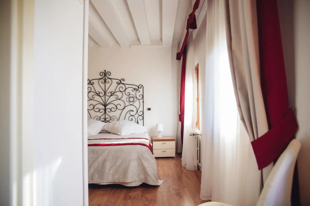 Hotel Antigo Trovatore