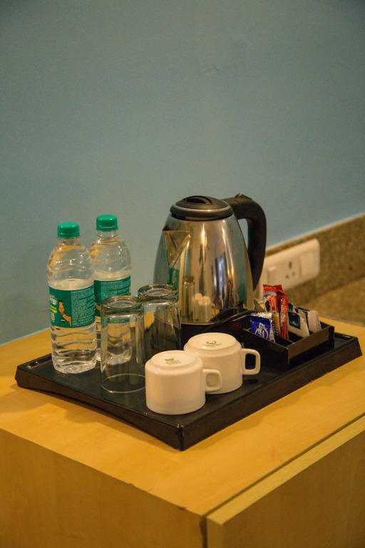 Four Leaf Service Suites