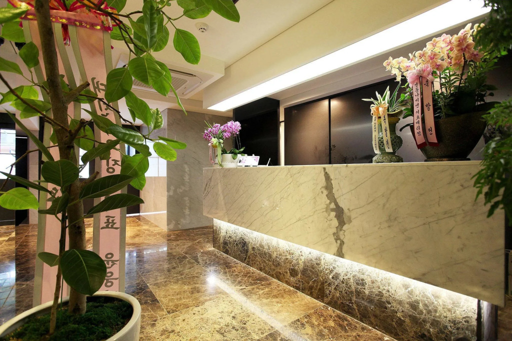Hotel Tree