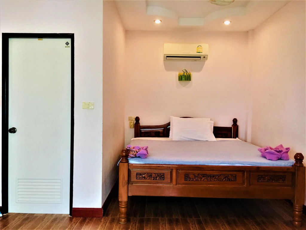 Secret Place Hotel and Restaurant