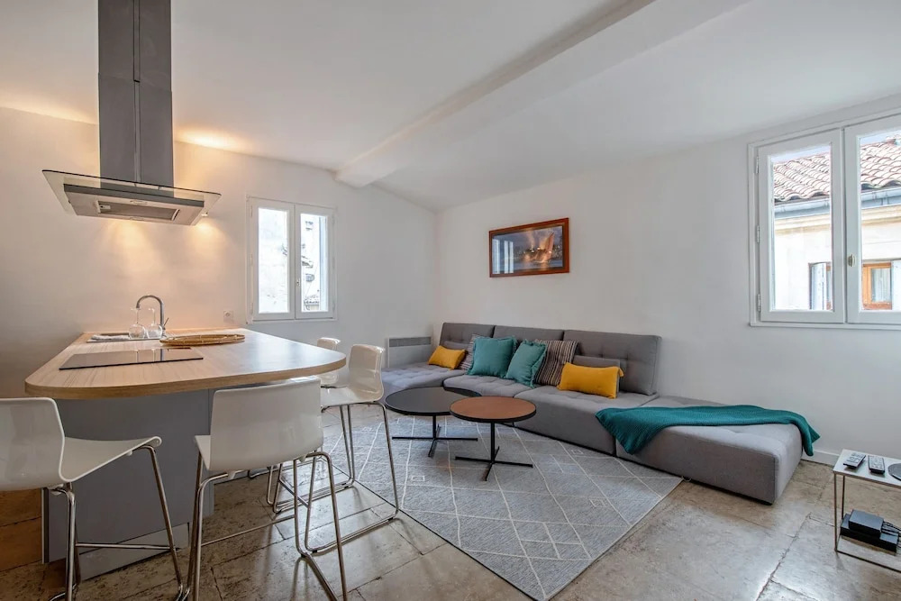 Nid st guilhem - Première conciergerie