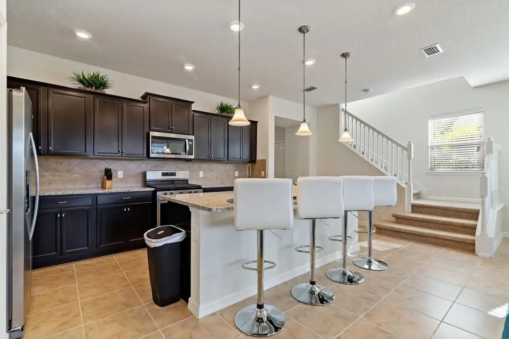 Solterra 5BR Townhome w Splash Pool