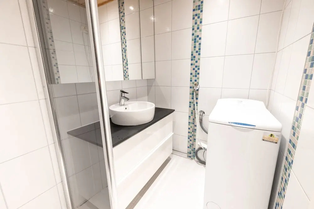 2ndhomes Modern 1BR Home w Sauna&Balcony