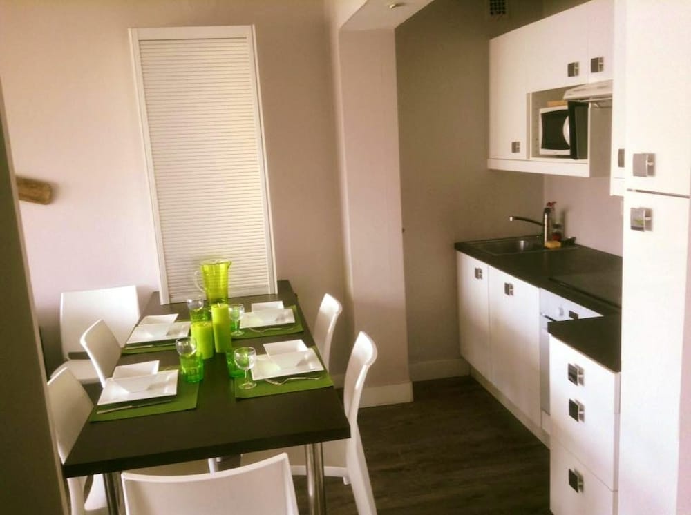 Apartment With 2 Bedrooms in Le Pouliguen, With Wonderful City View and Furnished Balcony - 500 m From the Beach