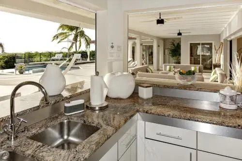 Seafacing Villas Apartments Rentals