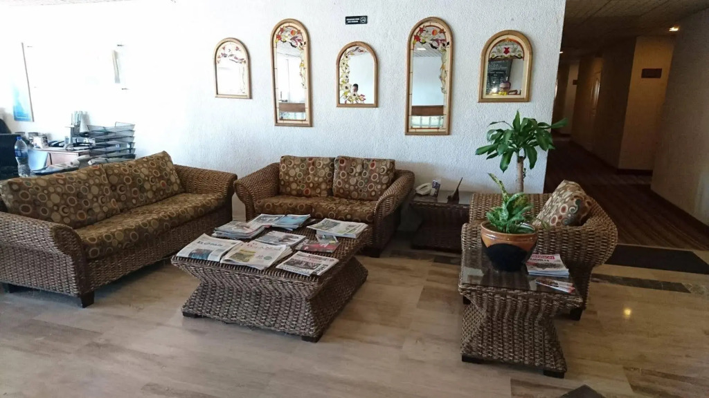 Corona Hotel & Spa