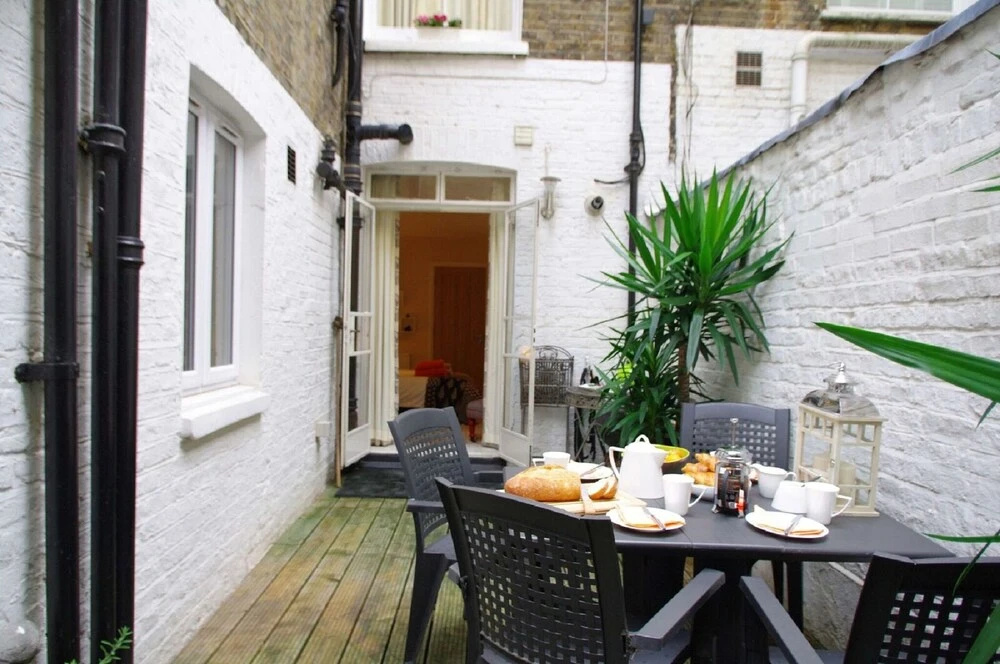 The London Agent Chelsea Finborough