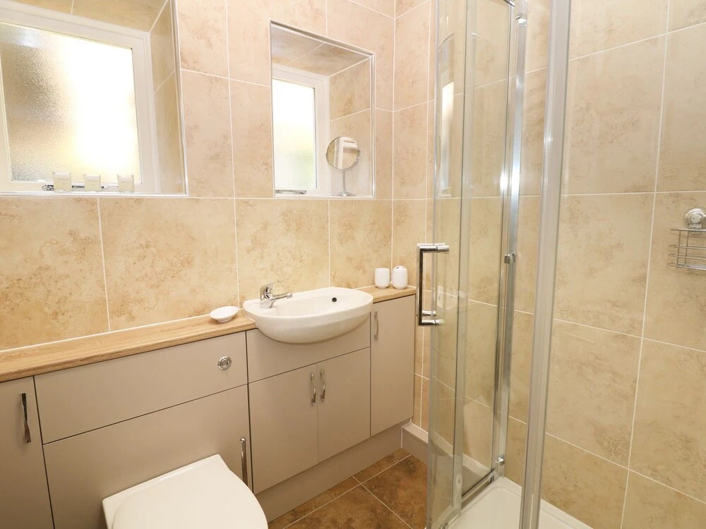 2 Regency House