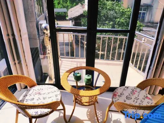 Lishui Ancient Village Xinyuan Homestay