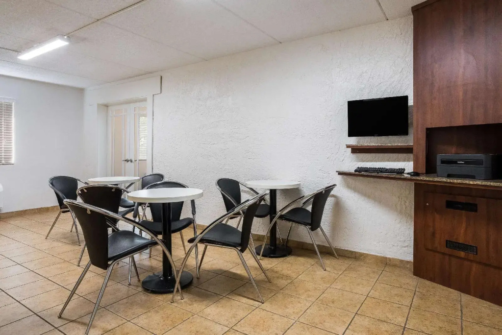 Motel 6-Prospect Heights, IL