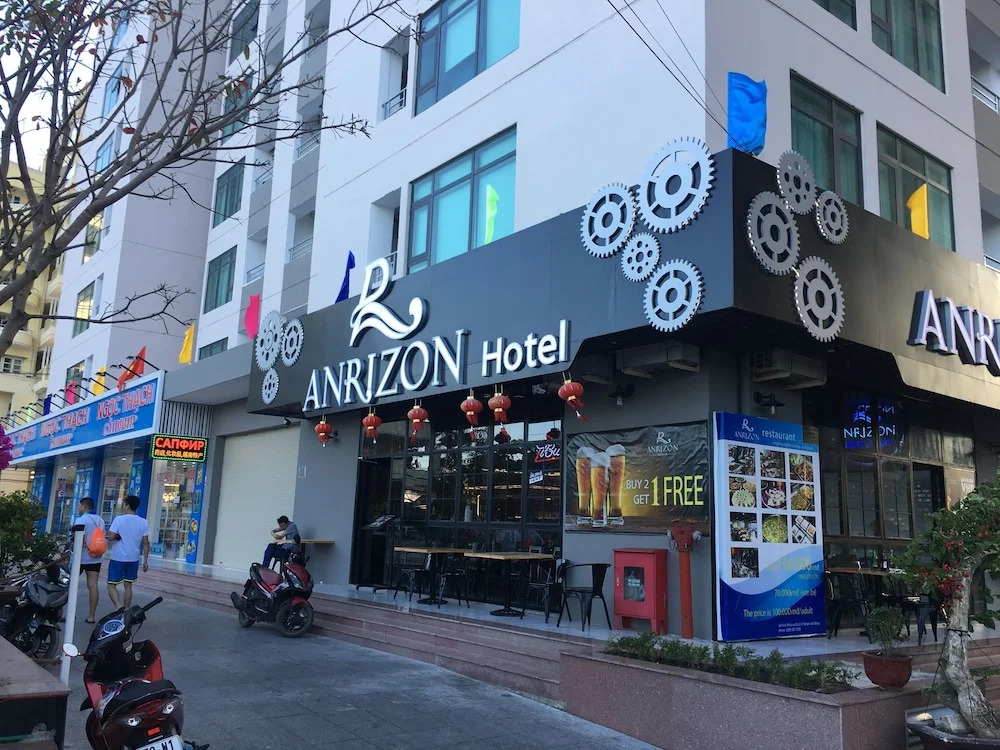 Hon Chong condotel