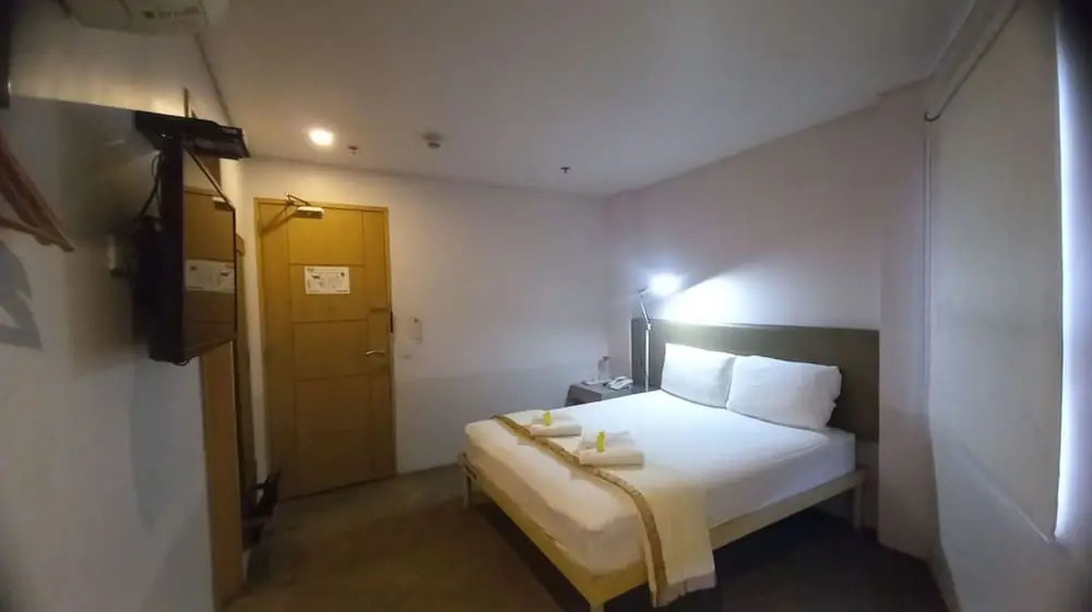 1010 Hotel